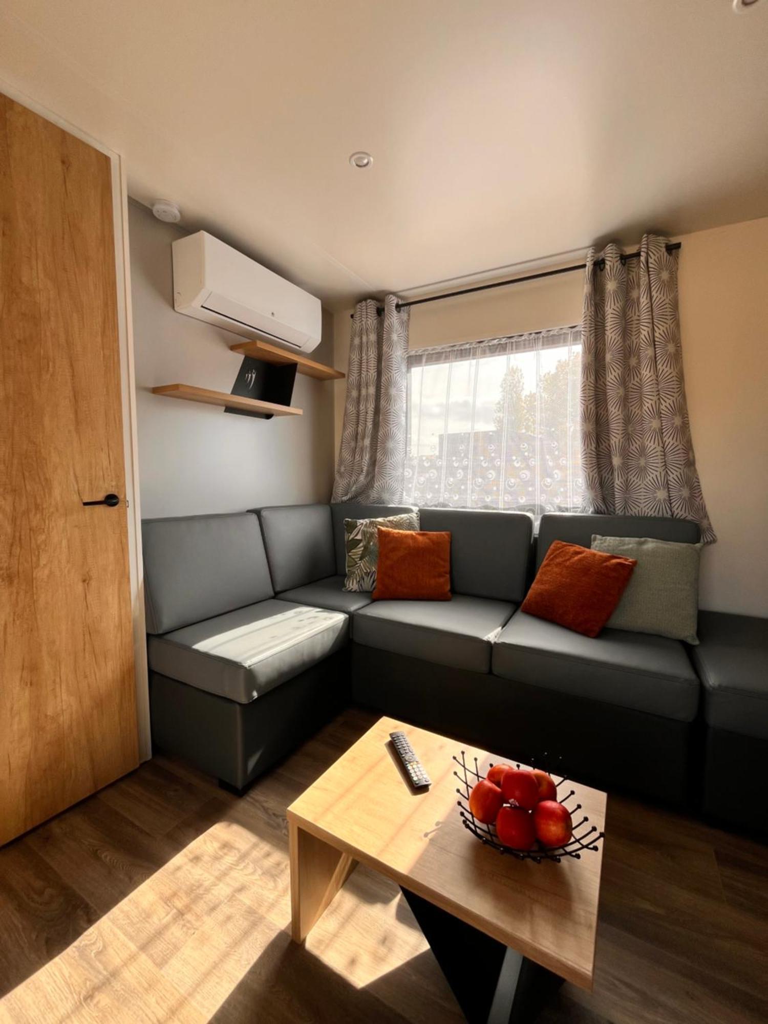 Hotel Camping Les Alizés à Saint-Hilaire-de-Riez Extérieur photo