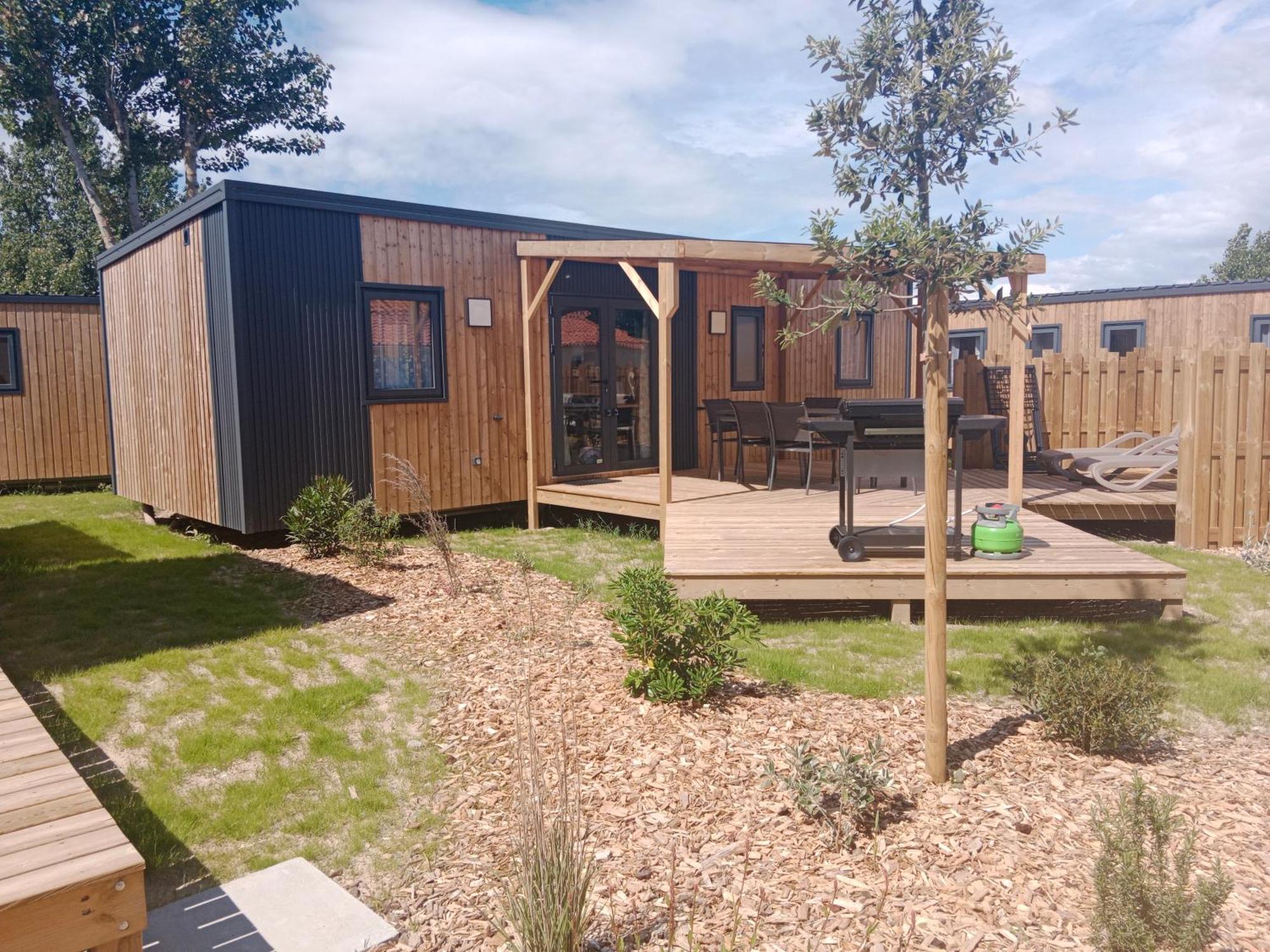 Hotel Camping Les Alizés à Saint-Hilaire-de-Riez Extérieur photo